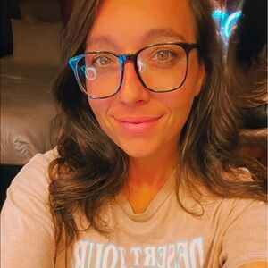 Meet your Posher, Samantha